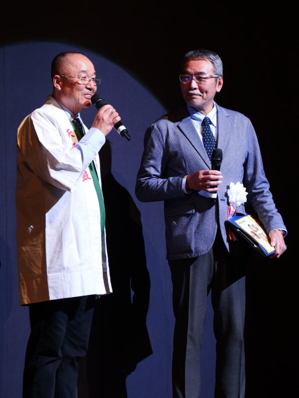 P1078940